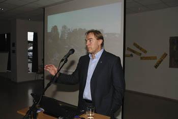 Síðasti íbúafundur Árna í kvöld