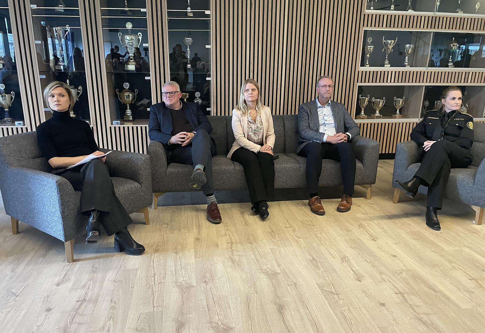 Fjölmennur íbúafundur í Grindavík með forsætisráðherra þar á meðal