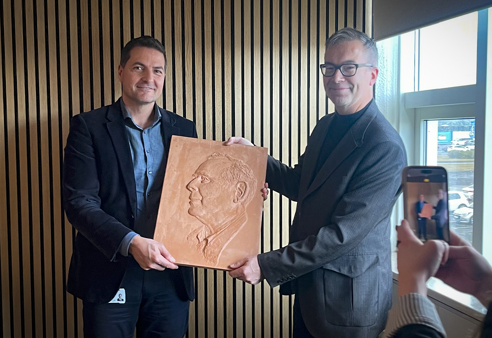 Aðstandendur Ingólfs Aðalsteinssonar heimsóttu HS Veitur