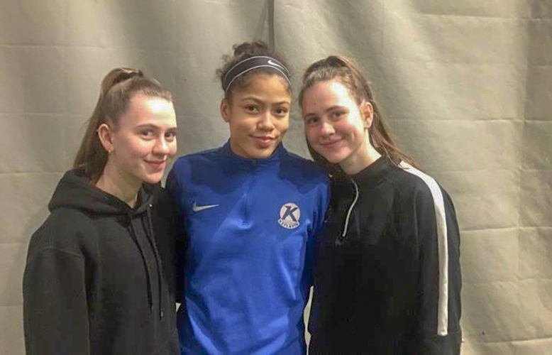 Sveindís Jane skoraði þrennu með U19