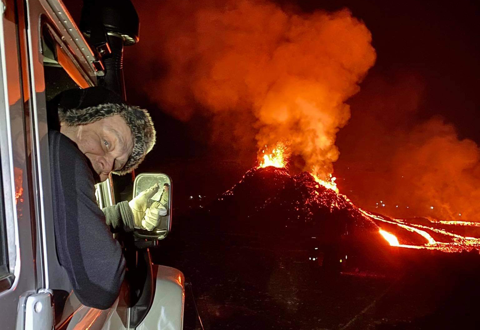 „Ólýsanlegt og dáleiðandi að horfa á hraunið koma upp úr jörðinni“