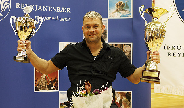 Jóhann freistar þess að komast til London