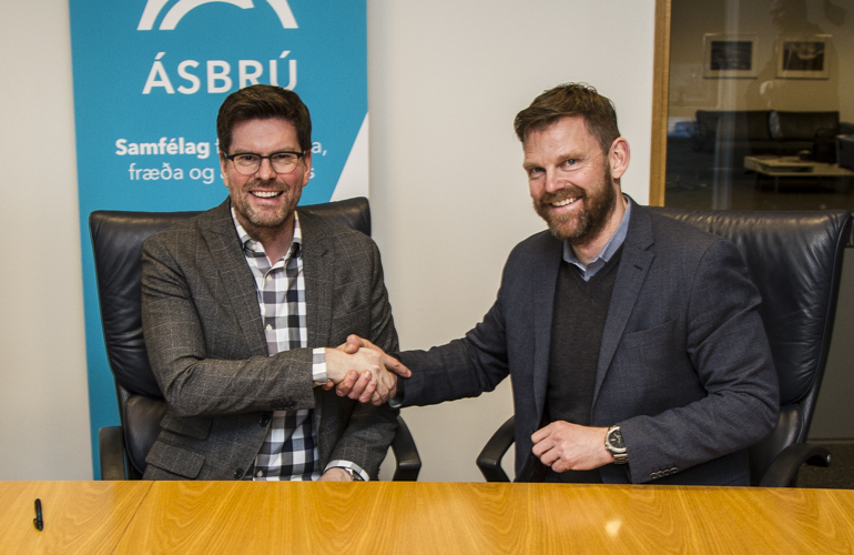 Tíu milljarða hagnaður af sölu fasteigna Varnarliðsins
