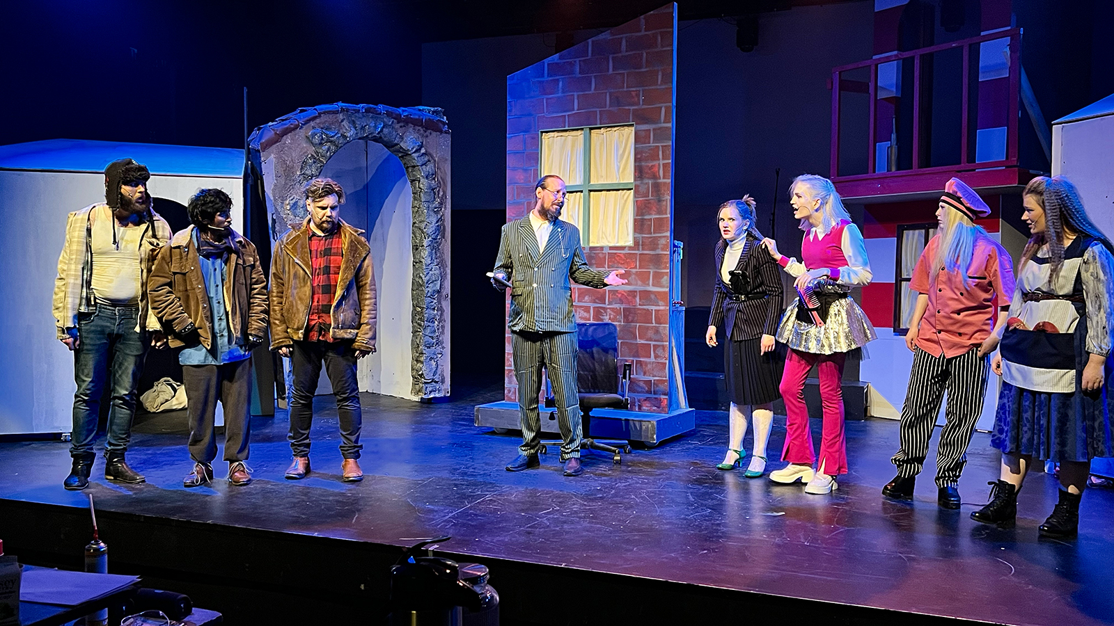 Ja, fussum svei! — Kardemommubærinn í Frumleikhúsinu