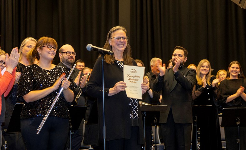Karen Sturlaugsson heiðruð á 70 ára afmælinu