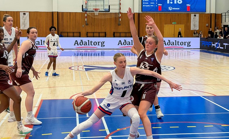 Tvö efstu liðin töpuðu en Keflavík vann