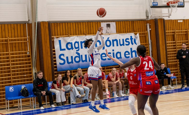 Keflvíkingar þurfa sigur á laugardag eftir tap í Hafnarfirði