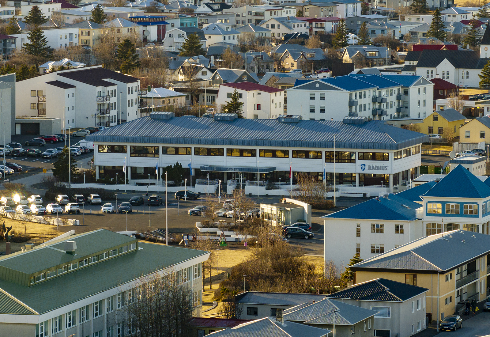 Umsækjendur um alþjóðlega vernd allt of margir