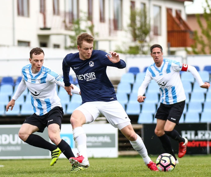 Keflavík í annað sætið eftir góðan útisigur