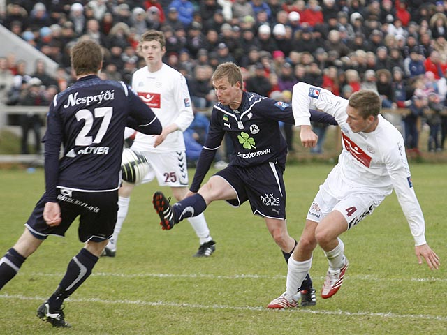 Stuðningsmenn reiðir