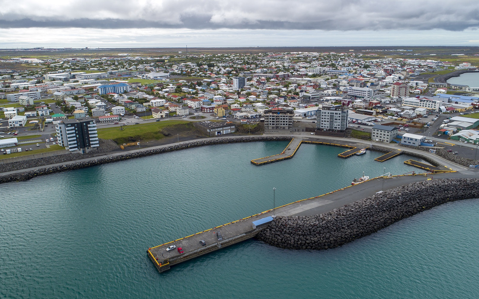 Hafna tveimur hærri húsum í stað þriggja lægri