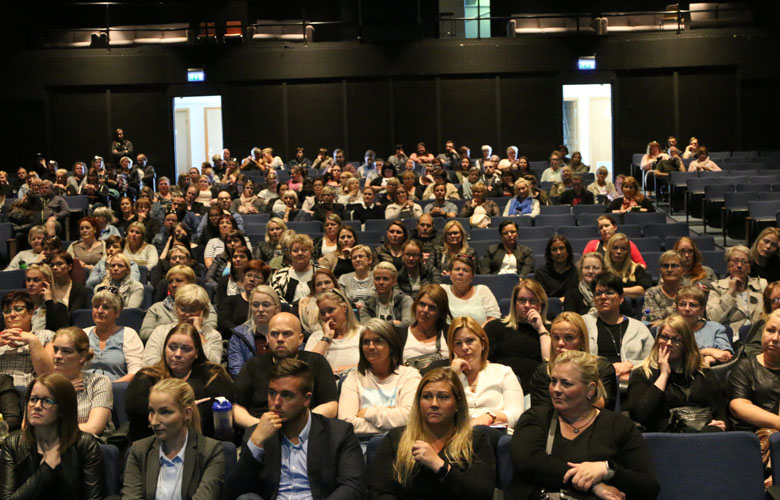 Grunnskólakennarar mæta í grunnskólana eftir helgi