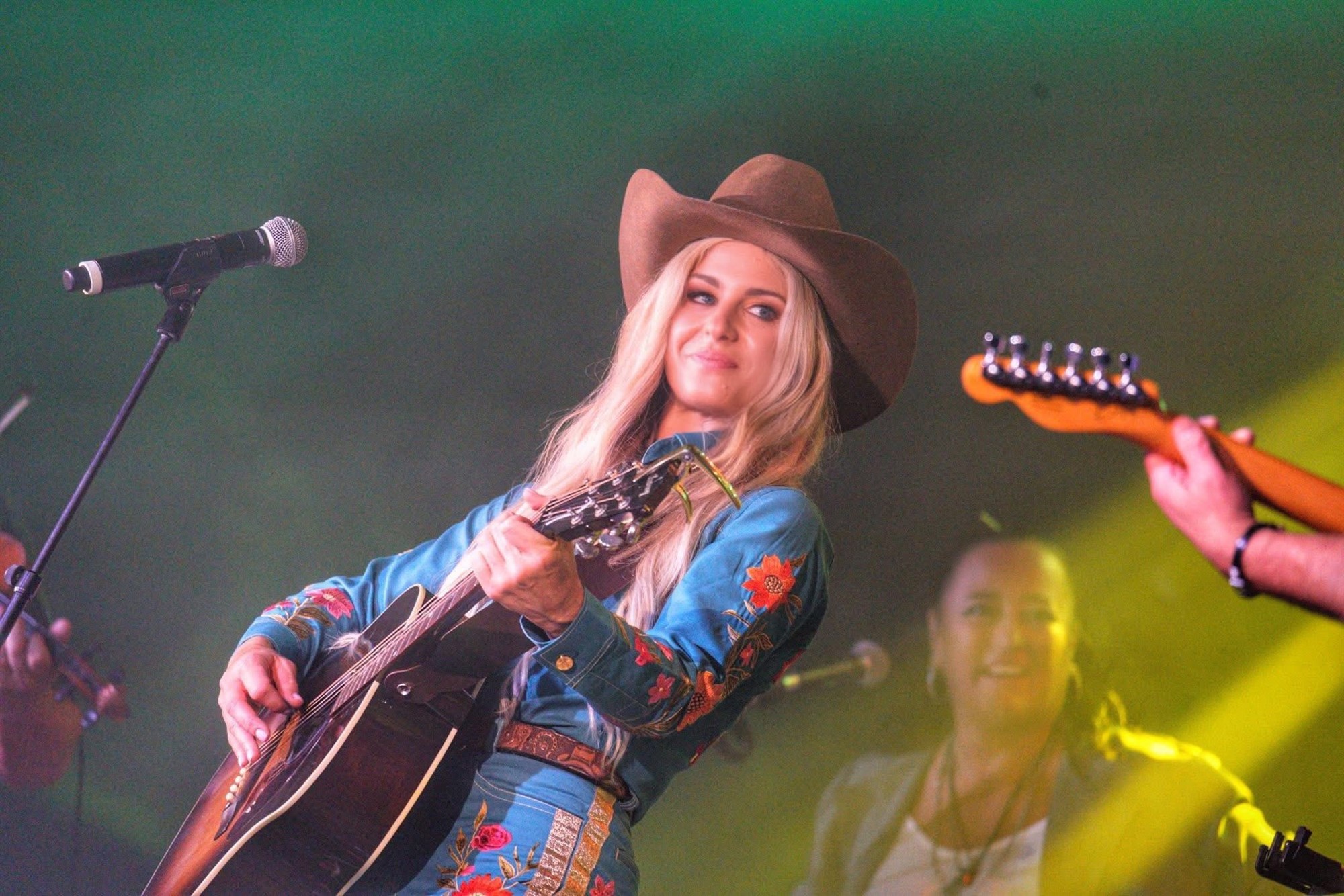 Kinsey Rose kemur á Bryggjuna í Grindavík 9. maí