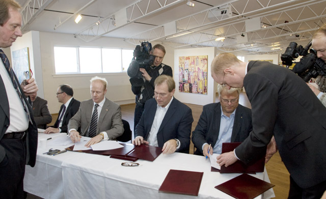 Framkvæmdir við 17 milljarða kr. kísilver í Helguvík hefjast í sumar