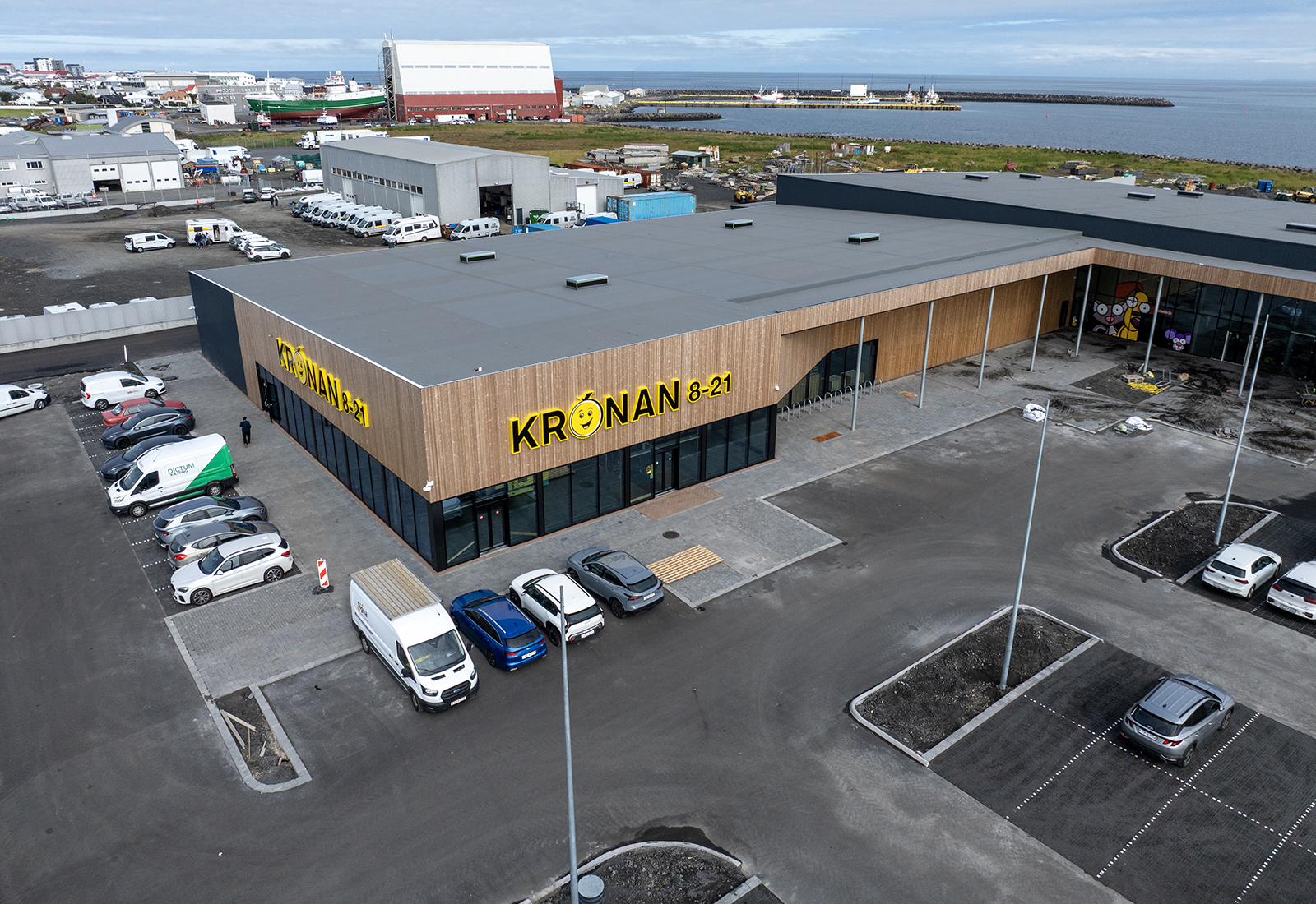 Stærri og þægilegri Krónuverslun opnar við Fitjabraut