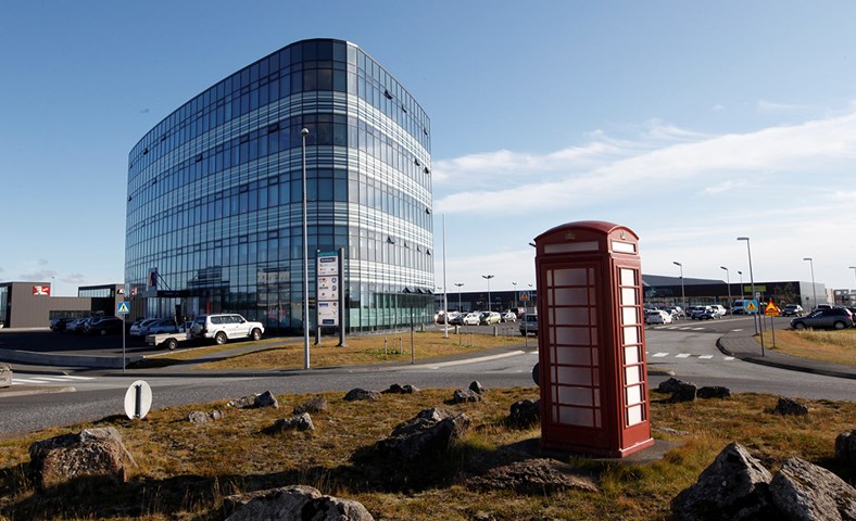 Samkaup skilaði 910 milljóna króna tapi árið 2024