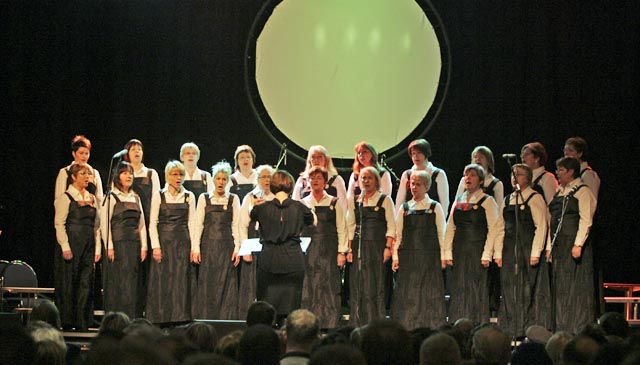 Aðventutónleikar Kvennakórsins og Víkinganna í kvöld
