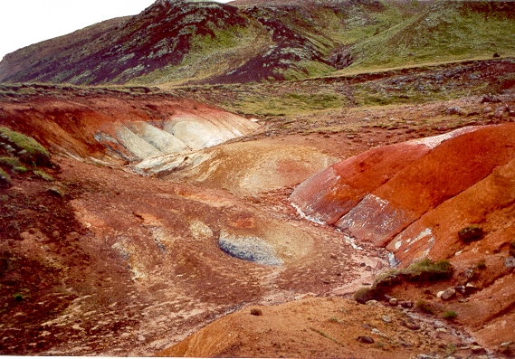 Ferðamaður brenndist í Krísuvík