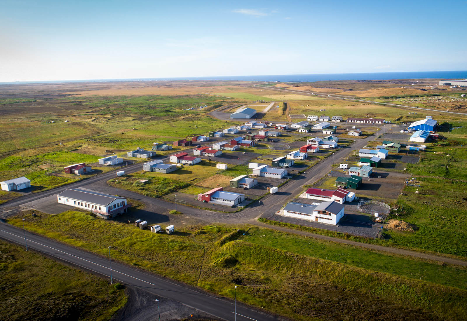 Reykjanesbær taki yfir allar götur í hesthúsahverfi Mána