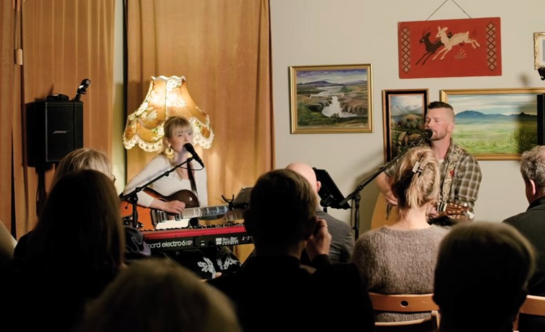 Marína Ósk og Hreimur flott í nýrri ábreiðu af Jolene