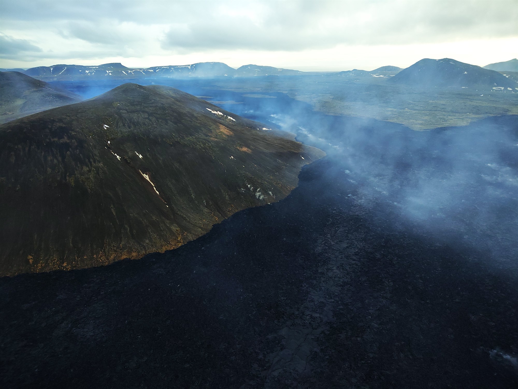 Rólegt yfir kvikuganginum við Grindavík