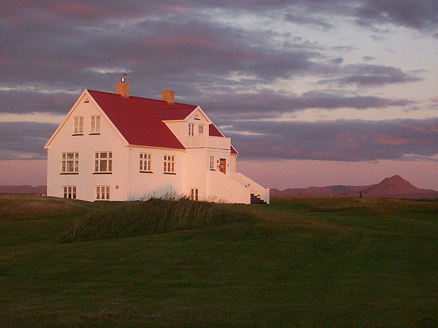 Kirkja verður byggð að Minna-Knarrarnesi