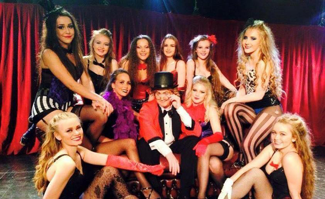 Leikfélag NFS sýnir söngleikinn Moulin Rouge