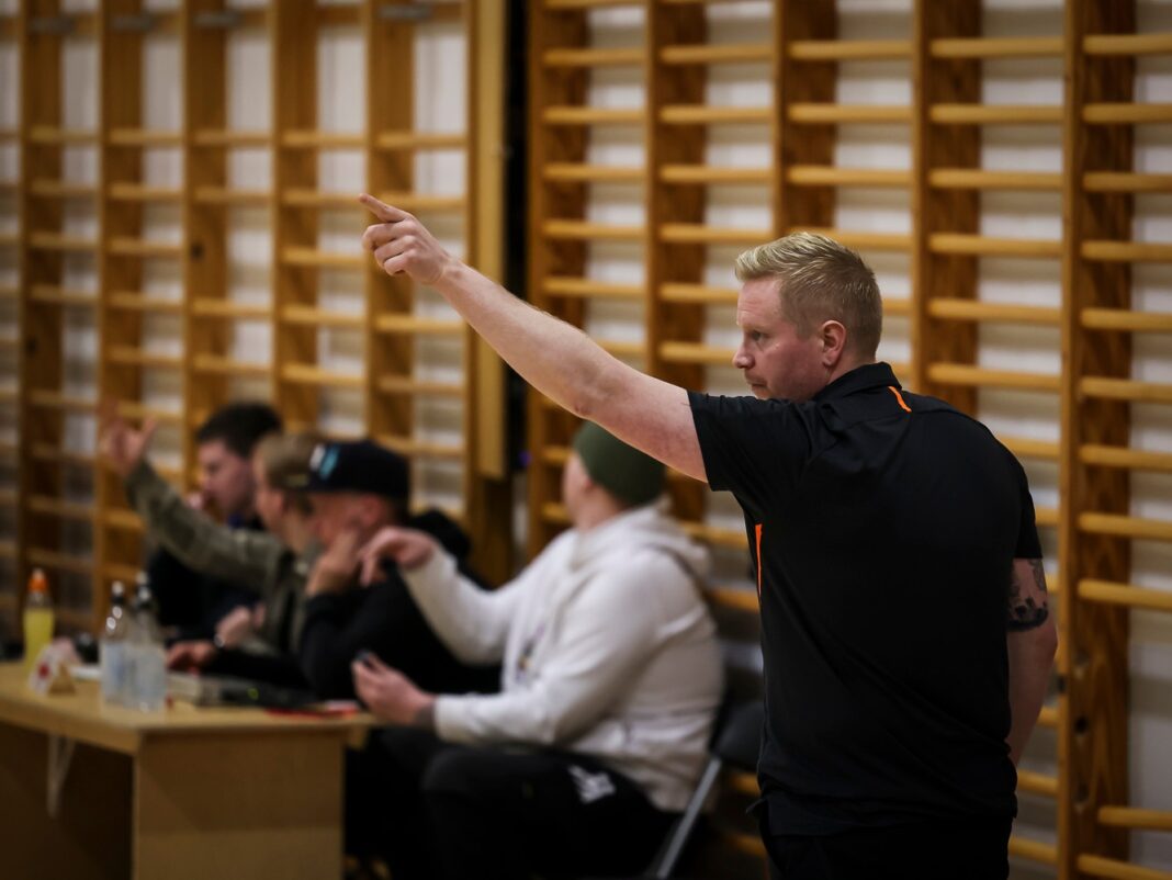 Óvænt uppsögn í Vogunum
