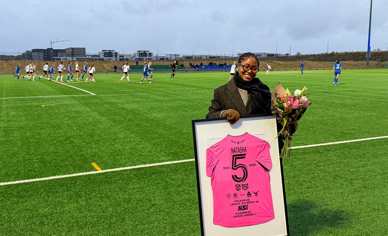 Natasha kveður sviðið