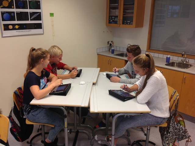 Ipadnotkun í grunnskólum sparar heimilunum stórfé í Reykjanesbæ