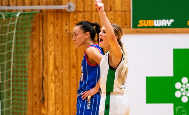 Yfirburðasigrar Suðurnesjaliðanna