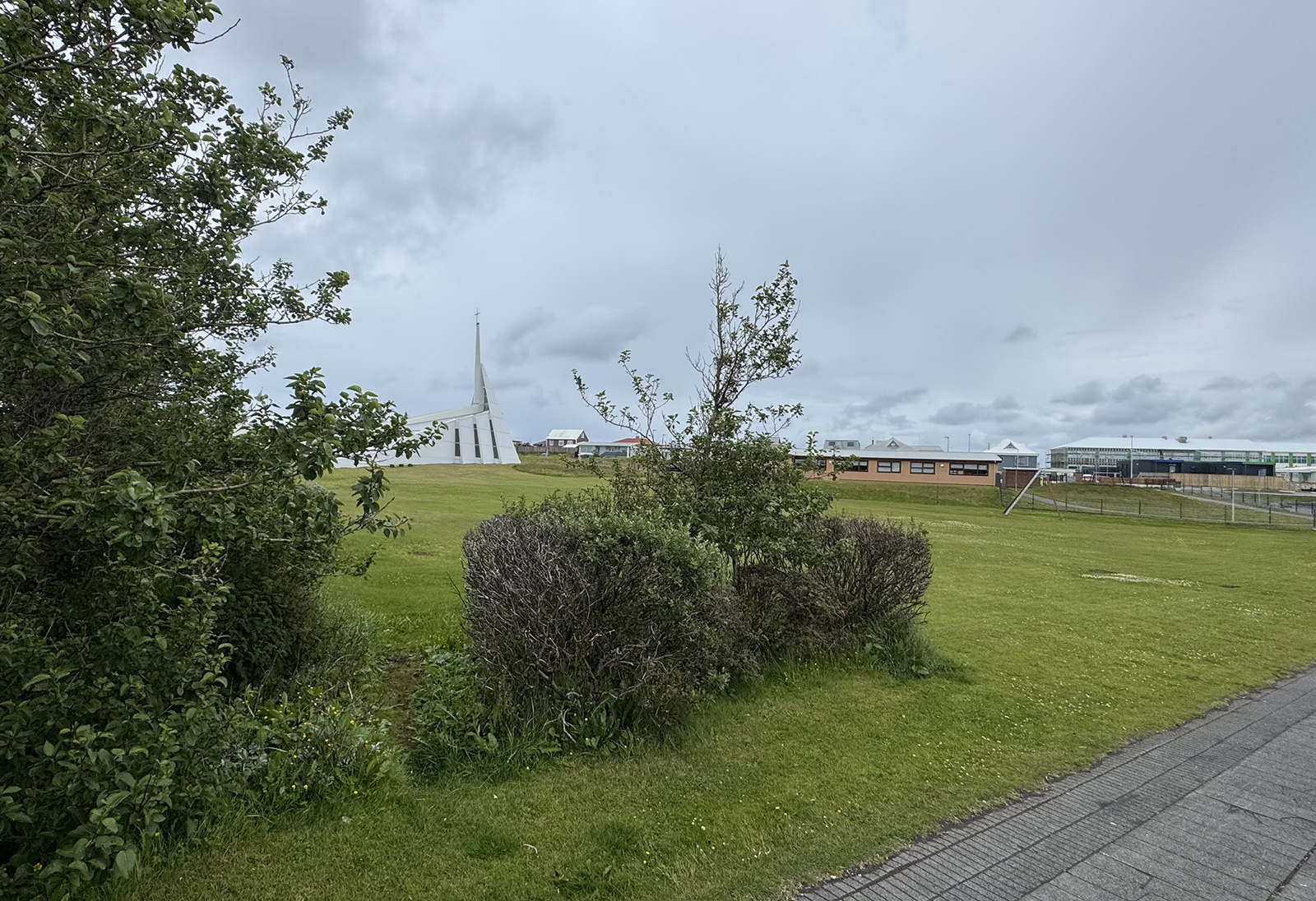 Frímúrarar geta tekið  Skrúðgarð Njarðvíkur í fóstur