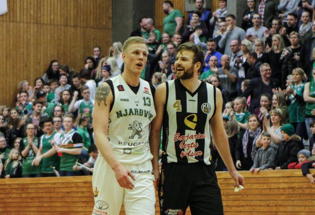 Fríar rútuferðir á oddaleikinn