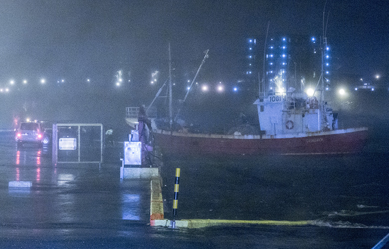 Valþór GK losnaði frá bryggju