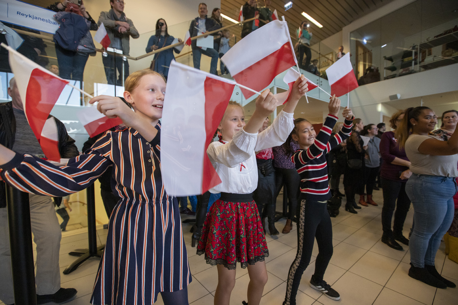 Reynum að ná til flestra innflytjenda