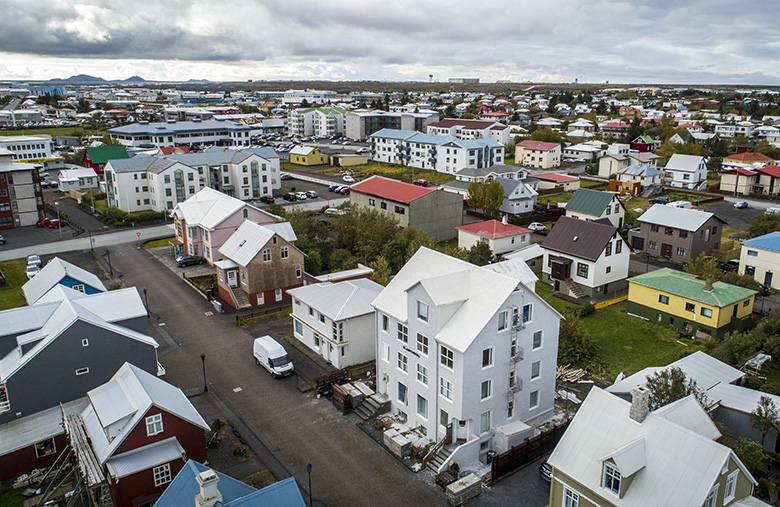 Ótryggður málningarverktaki olli milljónatjóni í Keflavík