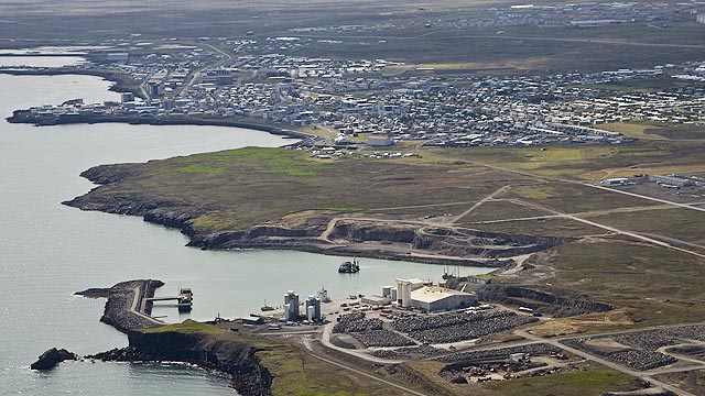 64 atvinnulausir alfarið komnir á framfæri bæjarins
