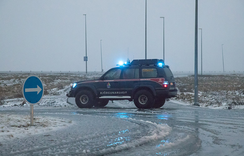 Skoða lokun þjóðvega kl. 16 - Strætó aflýsir akstri frá hádegi