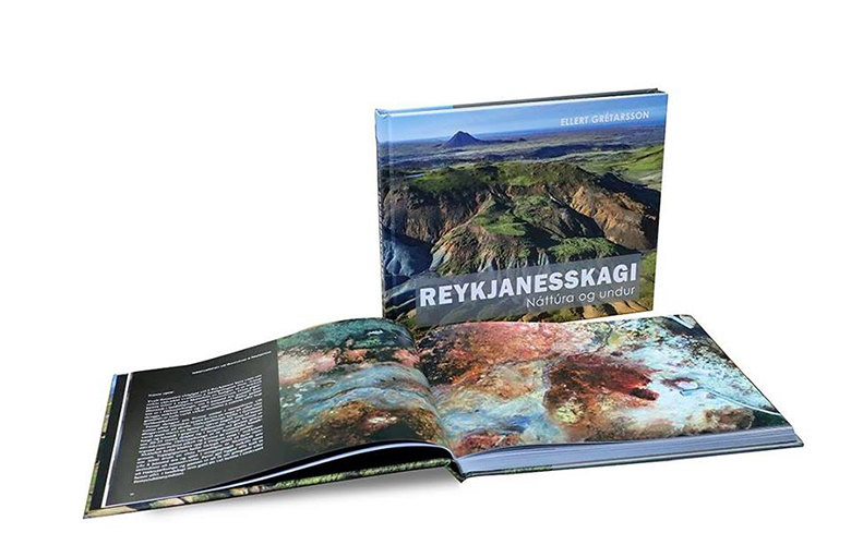 Ljósmyndabók Ellerts beint á toppinn