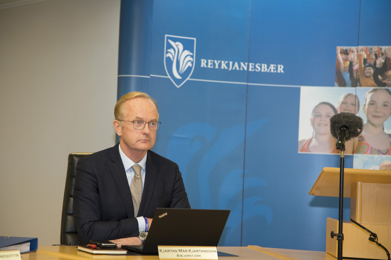 Ráðhúsið stórt en fermetrarnir nýtast illa