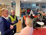 Fjölmennur verkfallshópur mótmælti í ráðhúsi Reykjanesbæjar - myndskeið