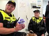 Blær bangsi kom í Stapaleikskóla með samfélagslögreglunni