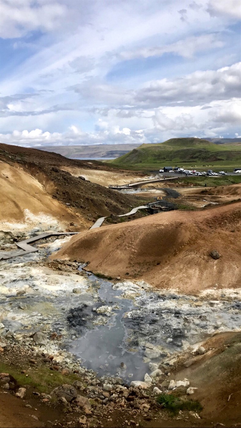 Jörð skelfur við Krýsuvík