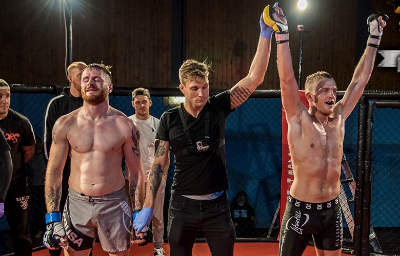 Sá pabba keppa í boxi og féll fyrir bardagaíþróttum