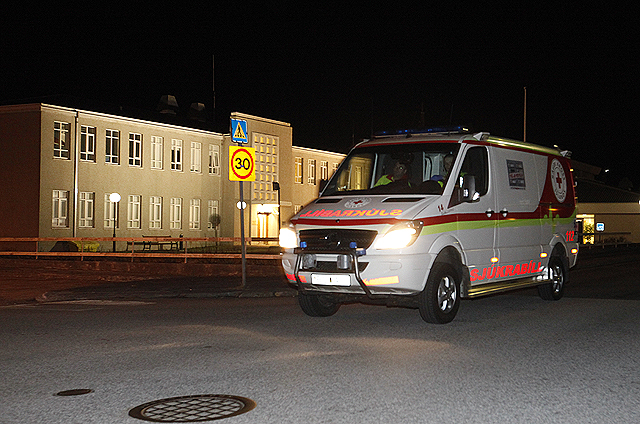 Féll niður stiga á veitingastað