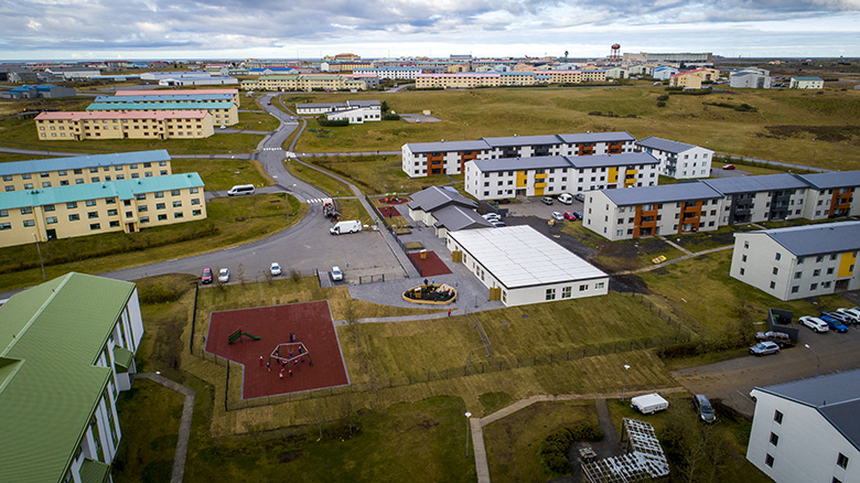 Tveir sviptir á staðnum fyrir glæfraakstur í íbúðabyggð