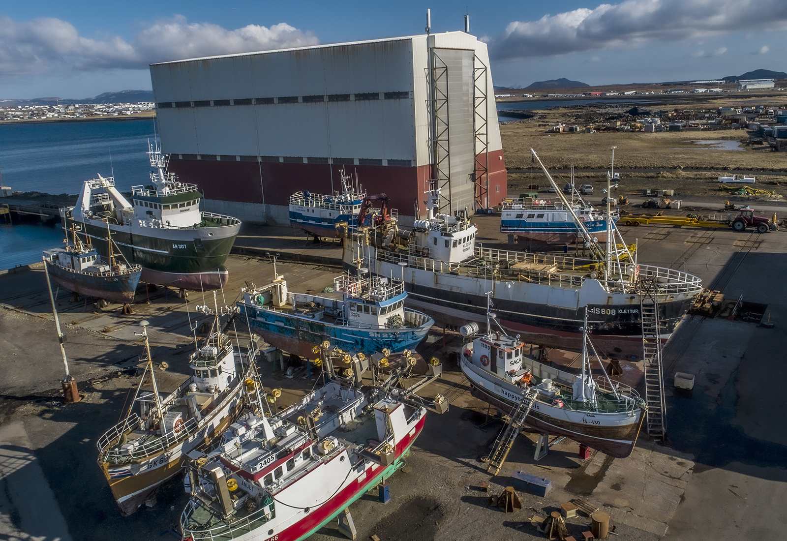 Yfirbyggð þurrkví og fyrsta nýsmíði Skipasmíðastöðvar Njarðvíkur í áratugi