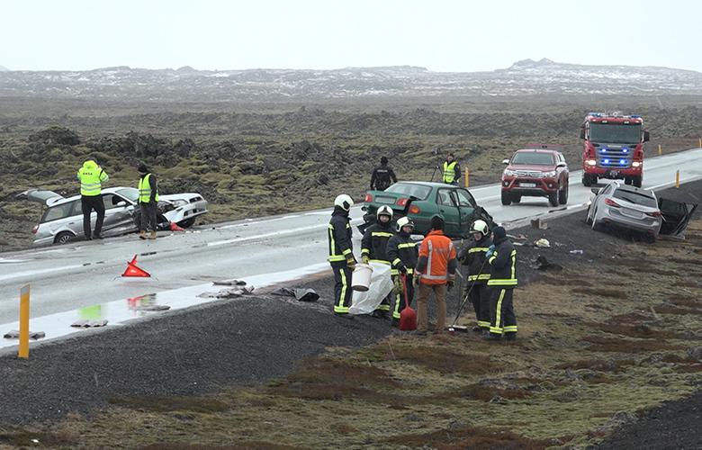 Grindavíkurvegur illa farinn eftir veturinn