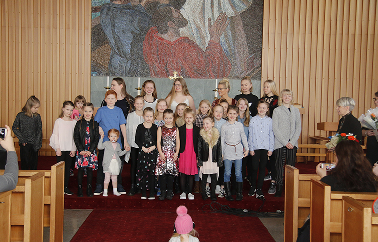 Upprennandi söngstjörnur í Grindavík
