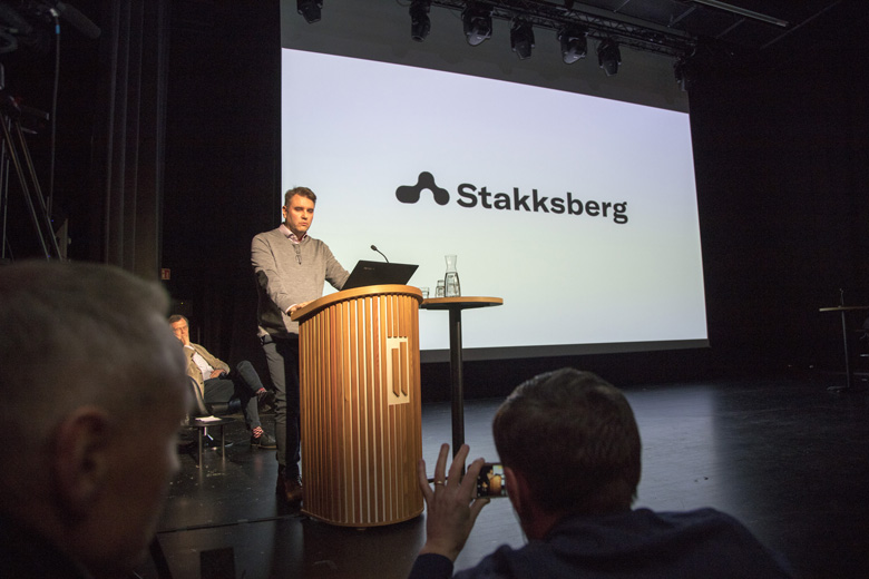 Bæjarstjórn efni til bindandi íbúakosningar